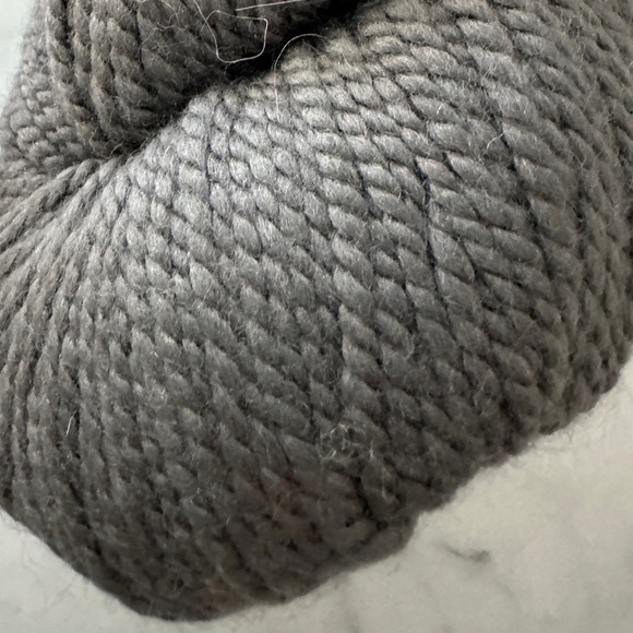 PURL SOHO Worsted Twist 100% Merino Wool Yarn. #2040 Toasted Charcoal Colorway. - Picture 2 of 4